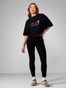 Missguided x Playboy Crop top surdimensionné avec graphique, texte et logo de lapin pour le port casual - Noir - Voir 5