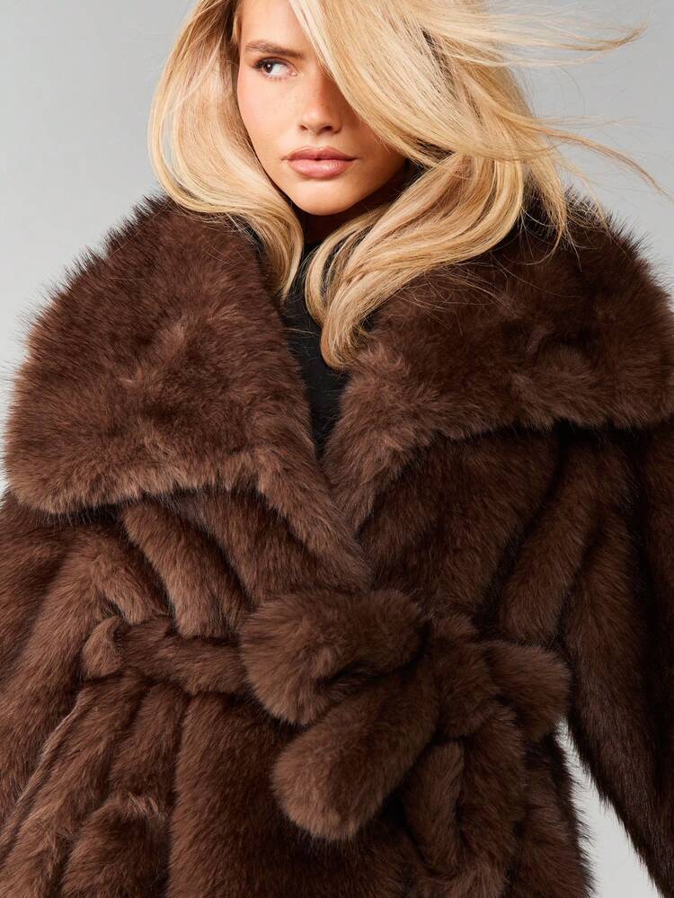 MISSGUIDED Manteau en fausse fourrure avec col et ceinture surdimensionnés