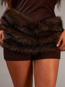 Athîral 女式纯色细肩带无袖修身毛绒时尚迷你连衣裙 - 棕色 - 查看 2