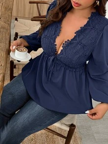 SHEIN LUNE 大码女式撞色蕾丝深V领系带灯笼袖性感时尚衬衫 - 藏蓝色 - 查看 4
