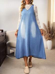 EMERY ROSE Women's Casual Washed Sleeveless Denim Dress - Blue - View 3