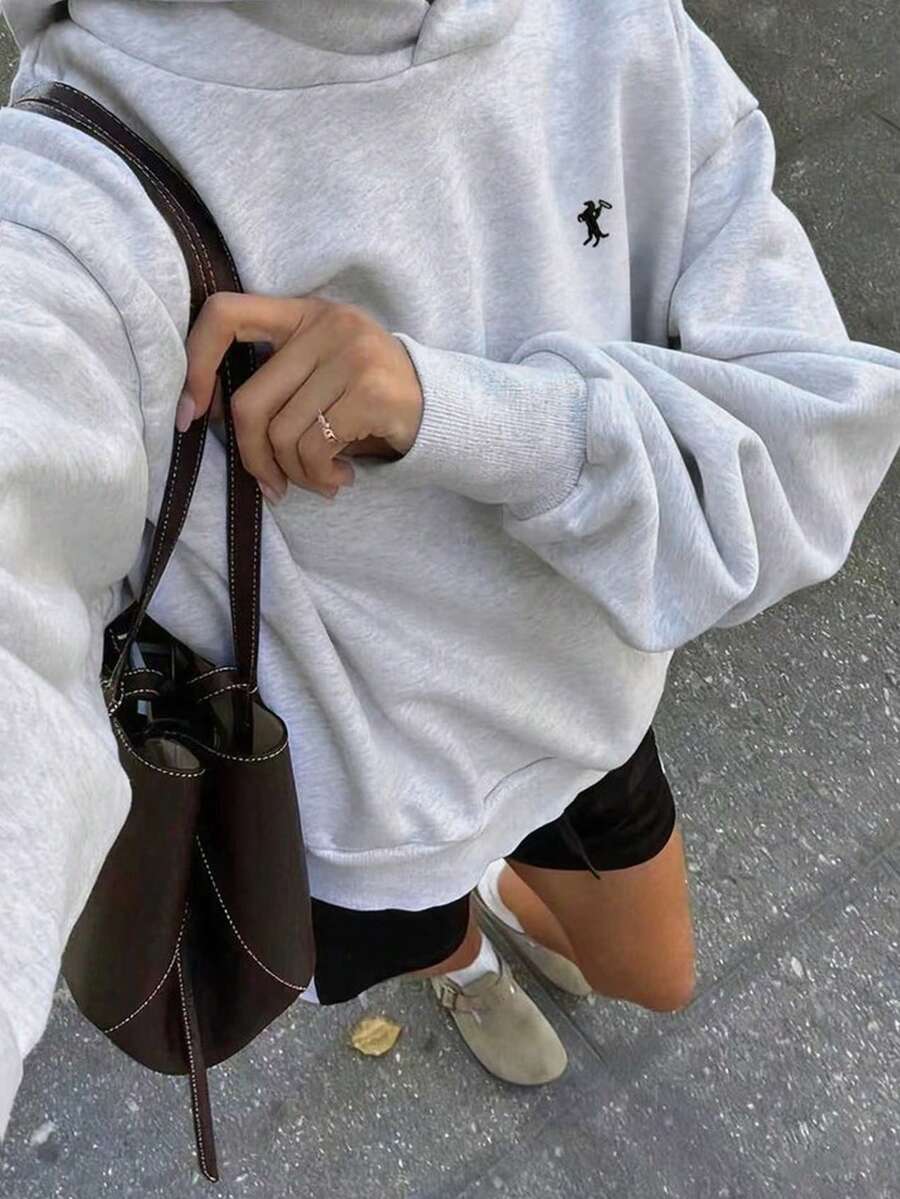 SHEIN 女士时尚骑士印花保暖内衬落肩长袖卫衣，秋冬款 - 彩色 - 查看 1