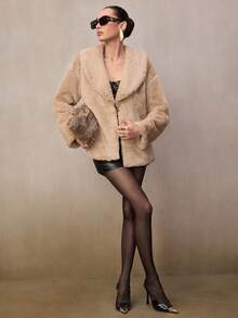 NOVVYNE 女士时尚高品质仿皮草宽松卡其色冬季夹克 - 卡其色 - 查看 1