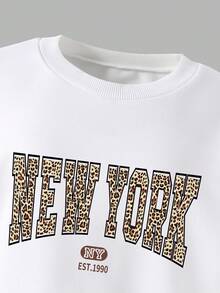 Sparklyn 2 件套青少年女孩连帽衫和运动裤套装，时尚休闲纽约城市标语印花，长袖圆领运动衫和喇叭裤，适合秋冬季，百搭款式，白色圆领运动衫和灰色喇叭裤搭配纽约印花上衣 - 白色 - 查看 7