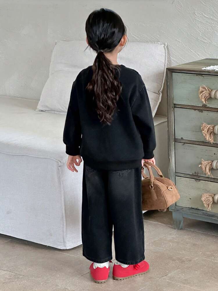 Young Girls Round Neck Washed Korean Street Style Round Neck Sweatshirt And Loose Fit Jeans Set