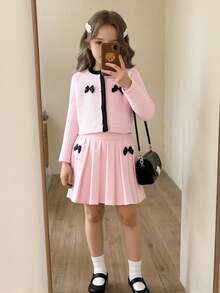 SHEIN 2 peças/Conjunto Cardigan de Tricô Rosa Pastel com Laço Preto & Saia Plissada, Roupa Macia e Confortável de Volta às Aulas de Outono para Meninas Jovens, Festa e Creche - Rosa Bebê - Visão 2