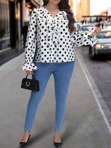 SHEIN LUNE Áo cánh tay loe chấm bi bèo nhún cỡ lớn thanh lịch cho nữ, đa năng - Đen và trắng - Xem 4