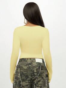 SUMWON WOMEN 棉质长袖蝴蝶设计短款上衣 V 领复古 Y2k 时尚休闲春秋街头服饰美学日常穿着 - 鵝黃色 - 查看 2