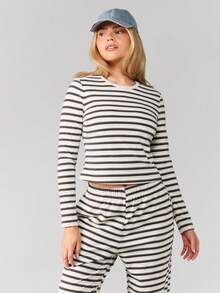 MISSGUIDED 横条纹长袖圆领休闲套装搭配阔腿裤，带来休闲舒适感 - 彩色 - 查看 3