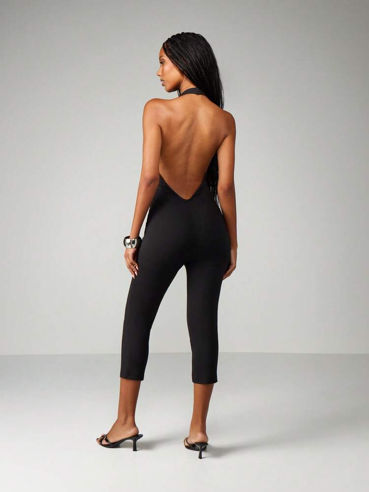MISSGUIDED Halter Neck Cowl Front Jumpsuit Sleeveless Backless Cropped Wide Leg Evening Party Outfit
