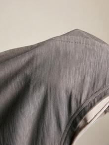SoleilVie Camiseta de mujer con hombros oblicuos y parches, adecuada para fiestas de Halloween, uso casual de primavera y otoño, diseño minimalista y de moda - Gris Claro - Ver 7