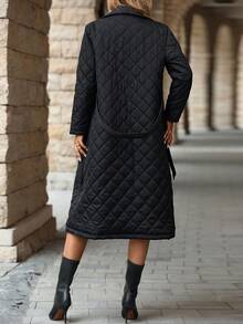 SHEIN Clasi 女款休閒冬季長款絎縫填充外套附腰帶，黑白配色日常通勤外套，毛絨保暖填充外套 - 黑色 - 查看 5