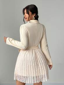 Elenzga 大码女式优雅蕾丝褶皱飘逸翻领长袖收腰连衣裙，春/秋/冬 - 杏色 - 查看 4