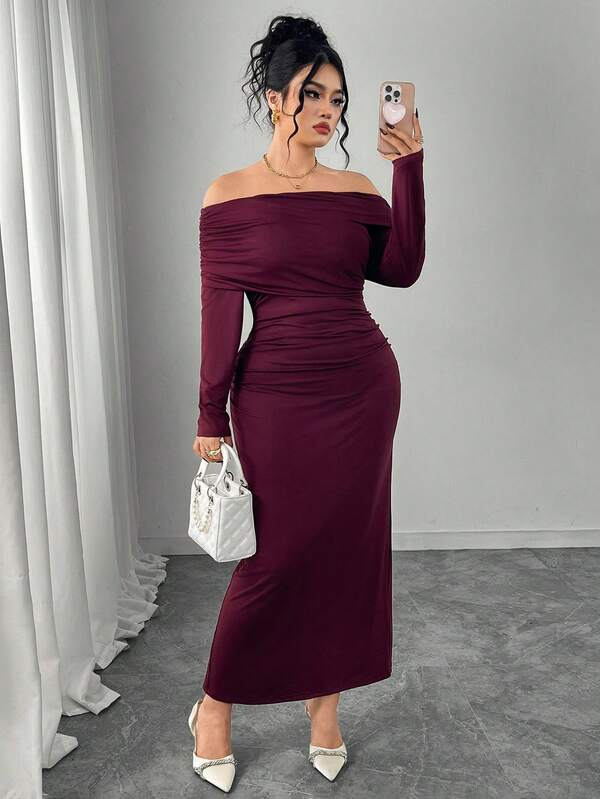 Modelyn Vestido elegante y versátil de manga larga con hombros descubiertos, diseño asimétrico y minimalista, talla grande