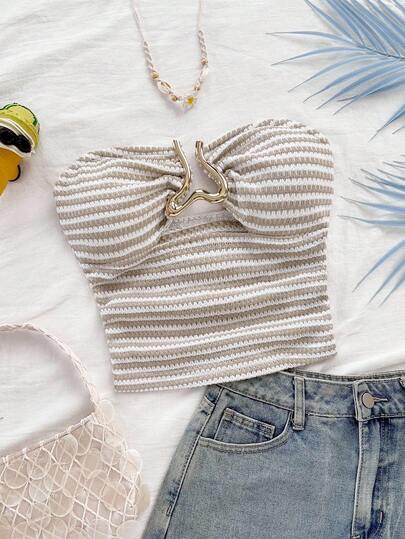 Soleia Women's Vacation White Knit Textured Cropped Camisole Top With Front Hollow Heart Metal Buckle Decor, Fitted & Slimming, Suitable For Party, Date, Afternoon Tea, Beach, Music Festival, Carnival