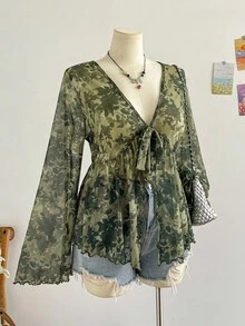 Soleia 大码女式红色花卉印花针织网眼前开领带腰喇叭袖衬衫 - 綠色 - 查看 4