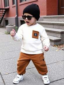 SHEIN 2pcs/Set Kids Boy White Winter Back-To-School Career Day Casual Color Block Patchwork Crew Neck Sweatshirt & Elastic Waist Pants Fleece Thickened Set - Multicolor - View 10