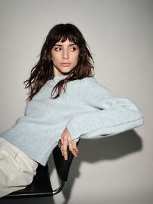 Lumivelle 2025 女装秋冬新款街头风简约设计针织毛衣上衣