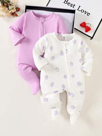 SHEIN 2件套新生女宝宝舒适卡通草莓印花长袖连体衣，柔软舒适，必备童装礼物，适合所有季节及户外活动。新生儿拉链睡衣，女宝宝拉链睡衣，新生女宝宝连体衣，草莓宝宝睡衣，秋冬季