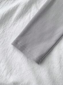 SHEIN 青少年女孩純色圓領修身休閒短版長袖T恤灰色上衣灰色長袖上衣休閒 - 灰色 - 查看 4