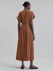 Ontre 女士纯色 V 领蝙蝠袖褶皱单排扣休闲长裙，适合城市通勤、商务休闲、办公室穿着，优雅适合圣诞派对、新年派对、假日海滩 - 棕色 - 查看 4