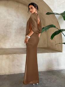 Aloruh Robe maille tricotée sans manches, décolleté plongeant sexy avec col drapé profond, couleur marron café