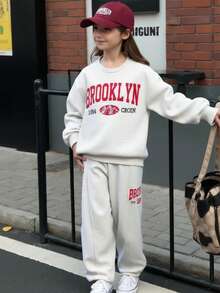 SHEIN 2件套休闲字母印花针织纯色宽松落肩长袖运动衫和阔腿运动裤套装 - 淺灰色 - 查看 12