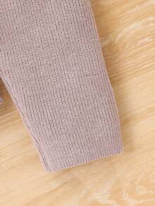 SHEIN Vintaside Kids Baby Girls Floral Lace Trim Cardigan Sweater & Knit Pants 2-Piece Set, Fashion Cute Outfit, Soft & Comfortable, Suitable For Spring, Autumn, Winter, Daily Wear, Outings, Travel, Vacation, Home, Daycare, Baby Girl Play Autumn And Winter Two Pieces Suit Cozy Pixies Baby Girl Set Baby Girl Knitted Outfits Baby Girl Warm Sets Light Purple Outfits For Babies