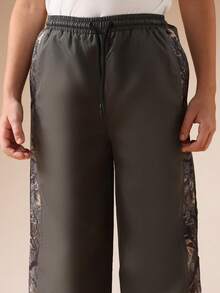 SUMWON 男童阔腿休闲裤，侧边迷彩拼接设计，抽绳腰带，适合度假穿着 - 棕色 - 查看 5