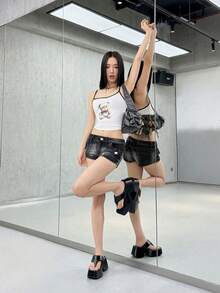 SHEIN ICON 女士超低腰弹力牛仔短裤，性感贴身，黑色，伊比沙岛风，锐舞风，低腰短裤，韩流街头风，颓废摇滚风 - 黑色 - 查看 6