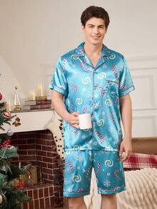 SHEIN 人造丝绸圣诞主题男士睡衣套装 - 彩色 - 查看 2