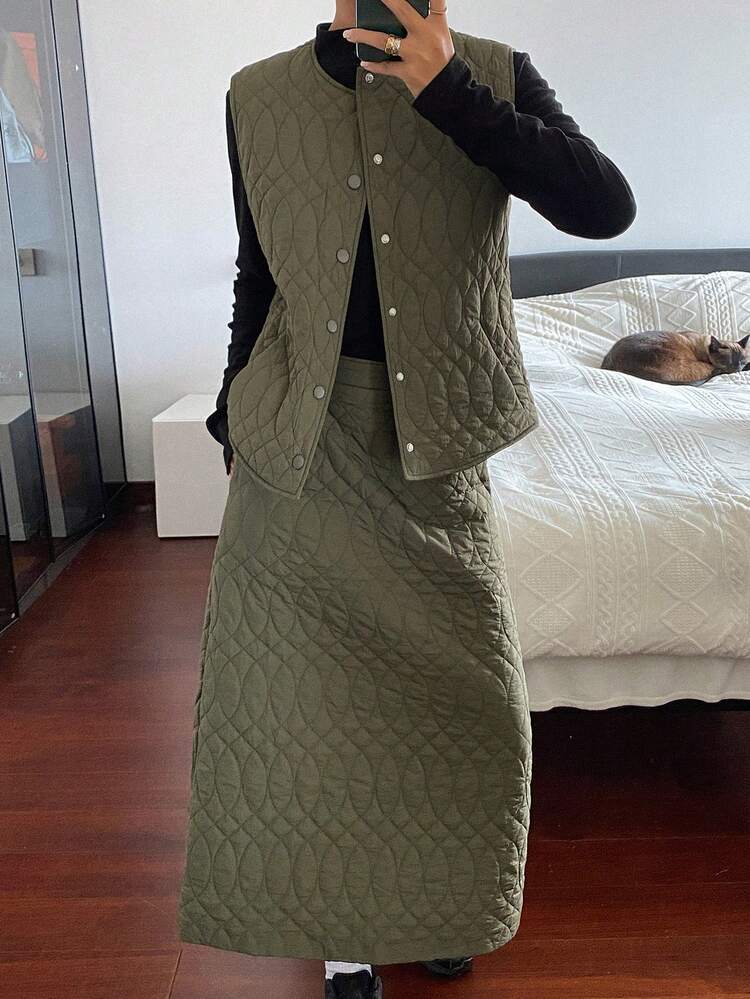 2pcs Women Solid Color Quilted Loose Crew Neck Sleeveless Jacket And A-Line Long Skirt Set, Autumn/Winter
