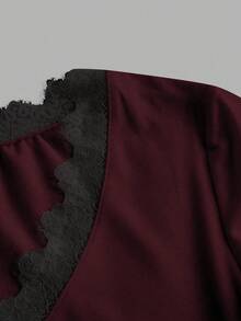 SHEIN EZwear Lässiges Langarm-T-Shirt mit tiefem V-Ausschnitt und Spitzenbesatz, geeignet für Herbst/Winter