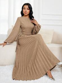 Al Najma 女式纯色圆领插肩灯笼袖腰部褶皱阿拉伯连衣裙 - 卡其色 - 查看 3