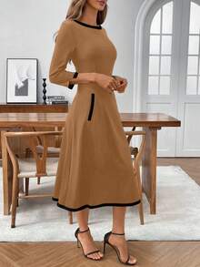 EMERY ROSE Váy dài vừa phải thanh lịch dành cho nữ, cổ tròn có gân và tay áo 3/4 - màu nâu - Xem 5
