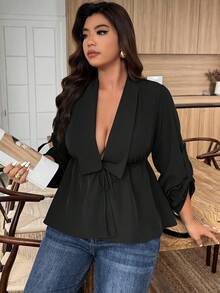 SHEIN LUNE Blusa de Moda Sexy com Amarração na Cintura e Mangas Dobráveis em Cor Sólida para Mulheres Plus Size - Preto - Visão 3