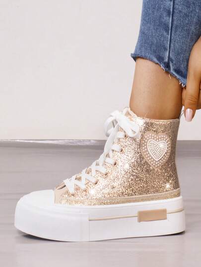 Tenis casuales de mujer, tipo choclo, tipo , tenis planos ,tenis cómodos, tenis suela baja, tenis de moda, tenis casuales, tenis informales, zapatos informales, tenis ligeros.