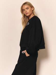 MUSERA Sudadera gráfica oversize, cálida y cómoda para chica cool, estilo casual de "cottage core" y "old money", color mariposa de caramelo - Gris Claro - Ver 3