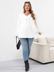 SHEIN CURVE+ 大码女式秋冬休闲宽松舒适 V 领黑色长袖衬衫、秋季女装、女式衬衫、曲线上衣、老款、黑色上衣、商务休闲女装、女式办公室装、W、教师衬衫、女式秋装、冬季、CURVE PLUS - 白色 - 查看 5