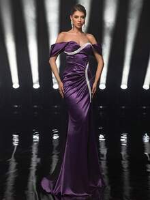 Glamrae Purple Luxurious Satin One-Shoulder Drop Sleeves Fishtail Dress,Elegant Hand-Stitched Floral Decoration Slit Pleated Formal Party Dinner Gown - Dark Purple - View 7