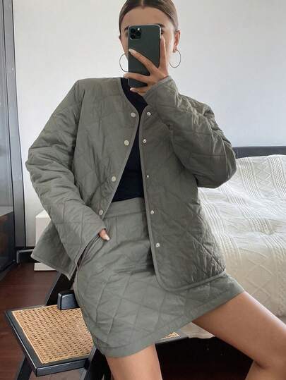 DAZY 女士休闲绗缝纯色菱形图案圆领长袖厚夹克和直筒裙两件套，秋冬街头服饰