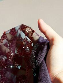 SHEIN ICON 女式露背亮片透视V领短款性感吊带背心 - 紅色 - 查看 3