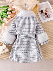 SHEIN Young Girls Fluffy White Collar Long Sleeve Black & White Plaid Comfortable Autumn/Winter Jacket Fall - White - View 2