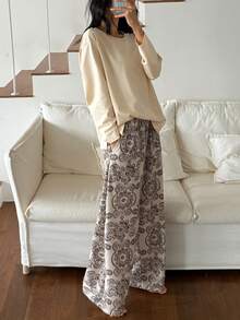 DAZY Bộ đồ ngủ họa tiết in toàn thân và áo trơn màu cho nữ, Thu/Đông - Màu vàng - Xem 1