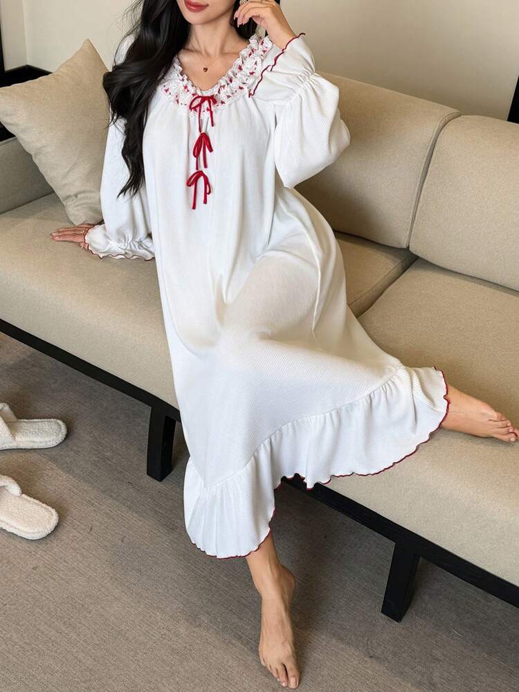 Sweet Contrast Color Bow Ruffle Trim Long Women Nightgown, Winter