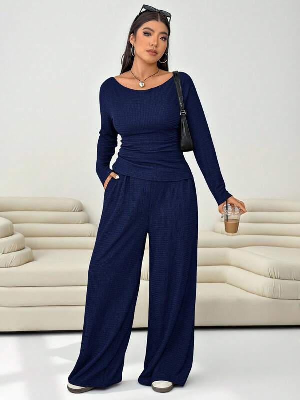 Solflare Navy Blue Plus Size Women's Round Neck Long Sleeve Fitted Casual Top And Straight Leg Pants 2-Piece Set Wide Leg Pants Set Comfortable Two Pieces Set 2 Pieces Casual Sets Woman/Winter