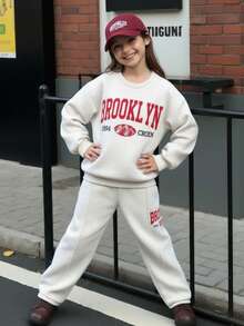 SHEIN 2件套休闲字母印花针织纯色宽松落肩长袖运动衫和阔腿运动裤套装 - 淺灰色 - 查看 4