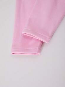 SHEIN Explorewe 女童两件套：常规加厚街头风套头连帽衫 + 保暖打底裤，饰有数字和字母图案，甜美又酷炫，适合春秋季休闲、运动、户外活动穿着。 - 深灰色 - 查看 5