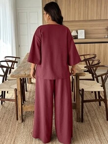 EMERY ROSE Conjunto informal de 2 piezas de camisa de manga 3/4 de un solo botón y pantalones de unicolor para mujer de talla grande - Rojo - Ver 2