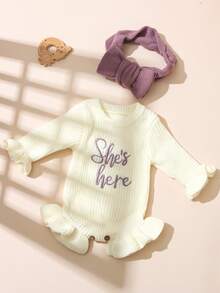 SHEIN 2Pcs Set Dusty Pink "She's Here" Embroidery Knitting Newborn Photography Outfits With Matching Bow Headband Knitted Baby Girl Bodysuit Infant 1 Month 100 Days Photoshooting Props Fall Winter